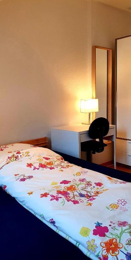 Privat Zimmer In Bad Homburg Bei Kurhaus Bad Homburg vor der Hoehe Luaran gambar